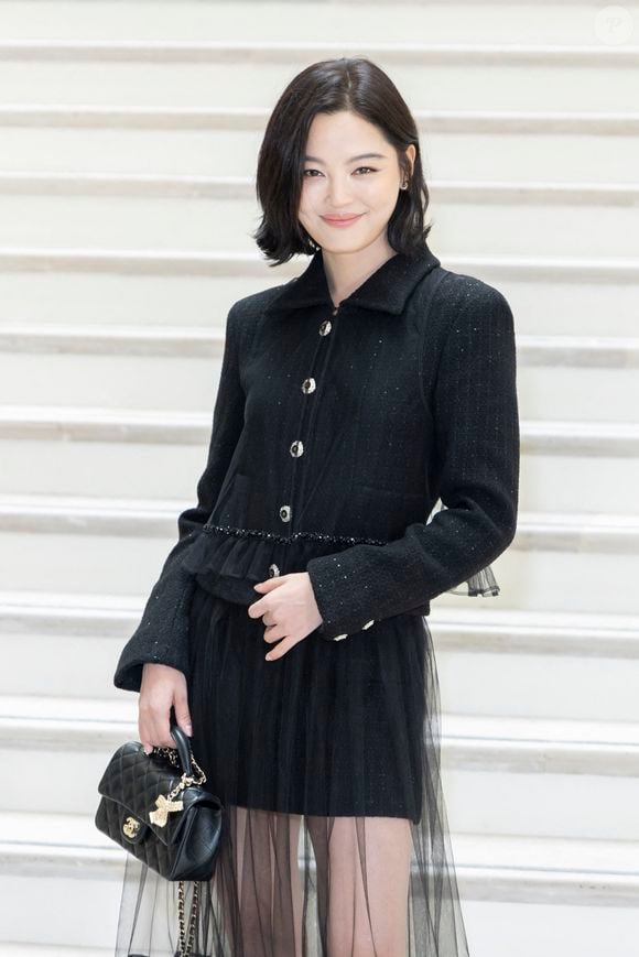 Xin Zhilei au défilé Chanel 2 "Collection Haute Couture Automne/Hiver 2025-2026" lors de la Fashion Week de Paris, le 8 juillet 2025.

© Olivier Borde / Bestimage