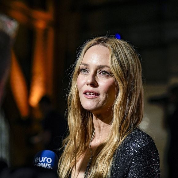 La pré-production s'est déroulée en petit comité dans un chaleureux home studio situé en plein cœur de Montmartre.

Vanessa Paradis lors de la cérémonie d'ouverture de la 15ème édition du festival Lumière à la Halle Tony Garnier de Lyon le 12 octobre 2024.

© Sandrine Thesillat / Panoramic / Bestimage