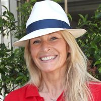 Estelle Lefebure : L'ex de David Hallyday propriétaire d’une longère au bord de l'eau dans le Calvados