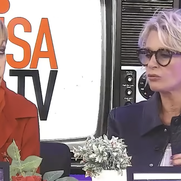Invitée d'Isabelle Morini-Bosc dans son émission Isa TV, diffusée sur Twitch, Sophie Davant est revenue sur les raisons de ce départ.

Sophie Davant et Isabelle Morini-Bosc, dans l'émission "Isa TV"diffusé sur Twich le 4 juin 2026
