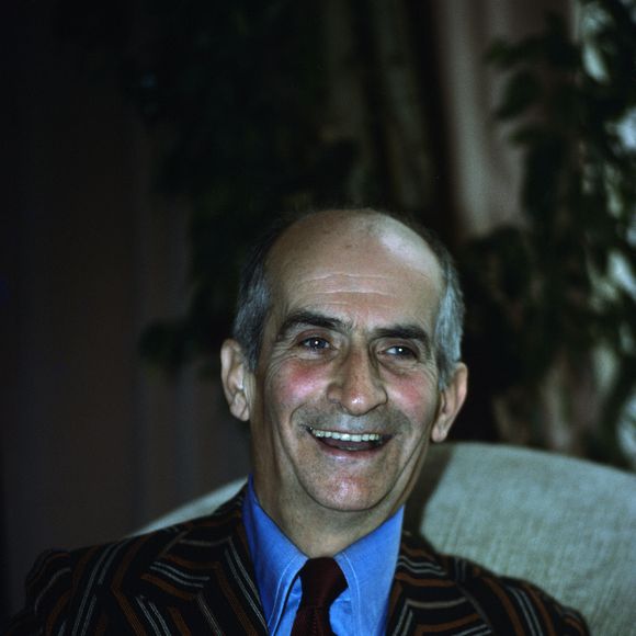 Archives - En France, à Paris, l'acteur Louis de Funès chez lui le 11 octobre 1976. Alain Canu via Bestimage