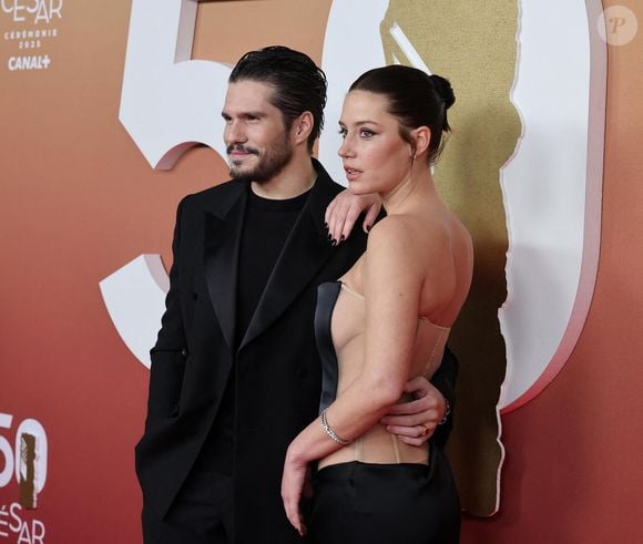 François Civil, Adèle Exarchopoulos - Photocall de la 50ème édition de la cérémonie des César à l'Olympia à Paris, France, le 28 février 2025 © Dominique Jacovides - Olivier Borde / Bestimage