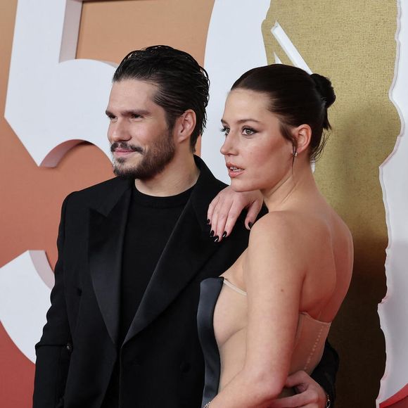 François Civil, Adèle Exarchopoulos - Photocall de la 50ème édition de la cérémonie des César à l'Olympia à Paris, France, le 28 février 2025 © Dominique Jacovides - Olivier Borde / Bestimage