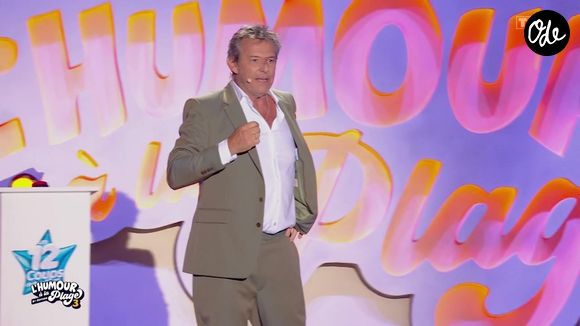 Jean-Luc Reichmann lors de la troisième édition du Festival "L'humour à la plage" diffusée sur TF1 jeudi 27 août 2026 

Capture d'écran TF1 "L'humour à la plage"