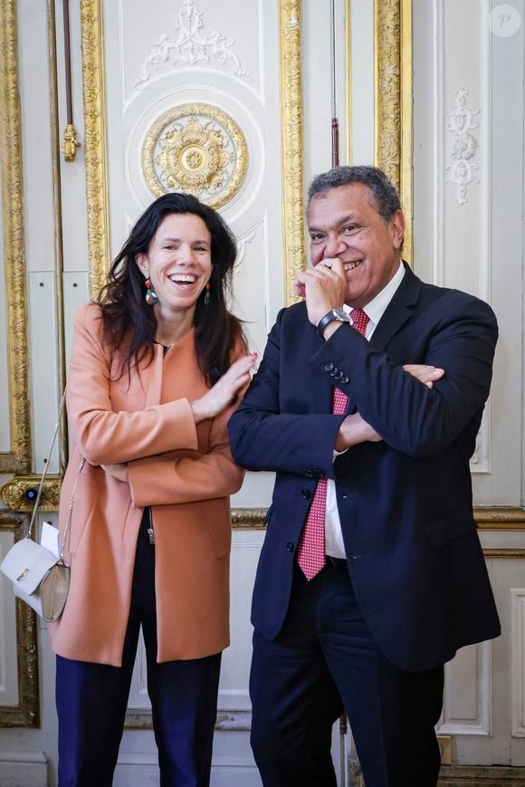Eléonore Ladreit de Lacharrière, Emmanuel Kasarherou, Signature d’une convention entre le Musée du Louvre et le Musée du Quai Branly, financée exclusivement par M.Ladreit de Lacharrière, en présence de Madame La Ministre Rachida Dati, à Paris, France, le 25 mars 2025. © Jack Tribeca/Bestimage