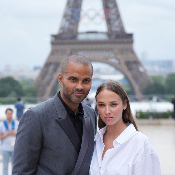 Le sportif avait rendu hommage à sa partenaire, espérant que cela "dure le plus longtemps possible".

Tony Parker arrive sur le tapis rouge avant la cérémonie d'ouverture des Jeux Olympiques d'été de Paris 2024 le long de la Seine à Paris, France, le 26 juillet 2024. Photo by James Lang/USA TODAY Sports/SPUS/ABACAPRESS.COM