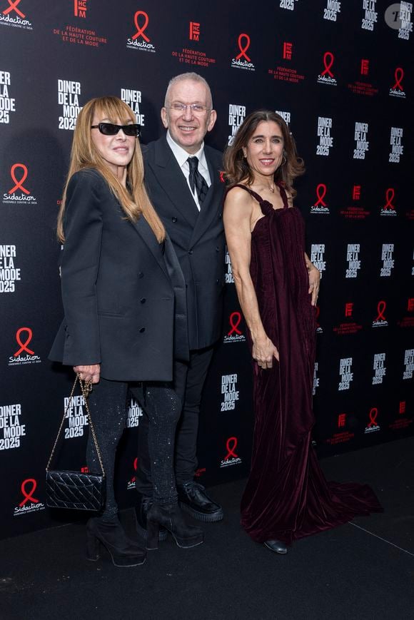 Babeth Djian, Jean-Paul Gaultier, Blanca Li au photocall du 22ème dîner de la mode pour le Sidaction à Paris le 30 janvier 2025.
© Olivier Borde / Bestimage
