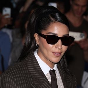 Leila Bekhti - Arrivées au défilé de mode Hommes printemps-été 2025 "AMI Alexandre Mattiussi" lors de la fashion week de Paris. Le 20 juin 2024 © Denis Guignebourg / Bestimage