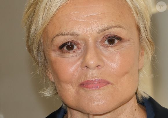 Muriel Robin - Avant-première du téléfilm "Les yeux Grands Fermés" à l’Amphithéâtre Marcel Long du Secrétariat d'Etat chargé de l'Enfance à Paris le 26 septembre 2023. © Coadic Guirec / Bestimage