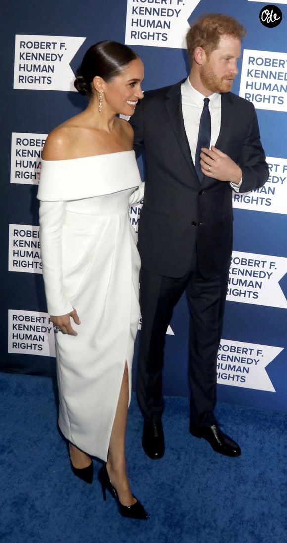 Le couple a pris la décision de quitter la Californie

Le prince Harry et Meghan Markle lors du photocall de la soirée caritative Robert F. Kennedy Human Rights à New York le 6 décembre 2022.
Crédit : Photo Press Service / BESTIMAGE