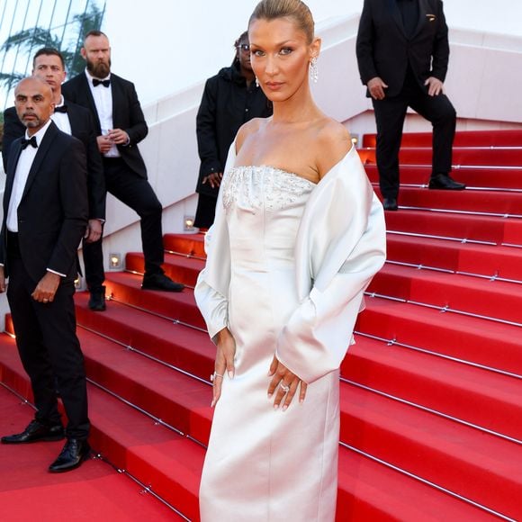 Bella Hadid - Montée des marches du film " Garance " lors du 79ème Festival International du Film de Cannes, le 17 mai 2026. © Jacovides-Moreau / Bestimage