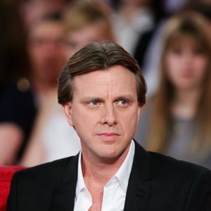 Claude François Jr. ne voulait pas signer ce contrat qui vient pourtant de tout changer pour un tube de son père Claude !

Archive - Claude Francois JR - Emission "Vivement dimanche" à Paris. 

Photo : JLPPA / Bestimage