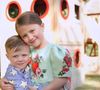 Ensemble, ils ont eux deux enfants baptisés Remington et River Rose

Kelly Clarkson est émue aux larmes en évoquant son premier Noël en solo après son divorce dans son émission sur NBC en 2022.
Crédit : Backgrid UK/ Bestimage