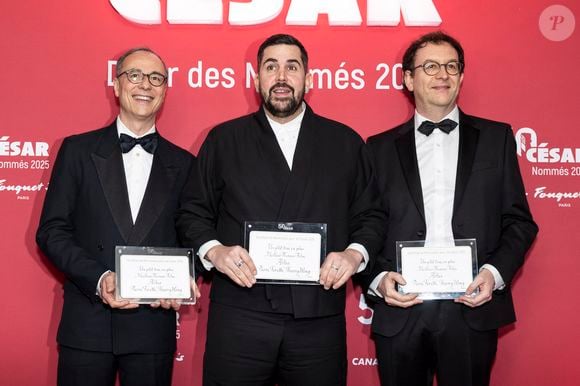 Thierry Wong, Artus, Pierre Forette - Photocall du dîner des nommés 2025 pour la cérémonie des Cesar au Fouquet's à Paris le 10 février 2025 © Olivier Borde /Bestimage