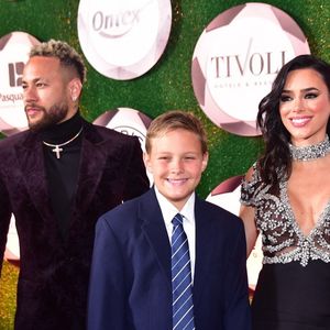 Séance photo lors de la soirée caritative organisée au profit de l'association de Neymar Jr., « l'Instituto Projeto », son institut dédié aux enfants défavorisés, à São Paulo. 


Sur la photo : Neymar Jr, Bruna Biancardi