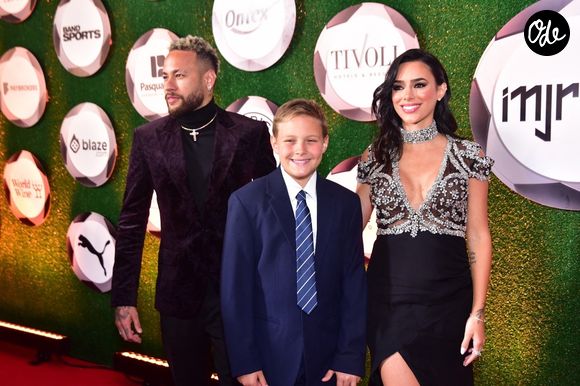 Séance photo lors de la soirée caritative organisée au profit de l'association de Neymar Jr., « l'Instituto Projeto », son institut dédié aux enfants défavorisés, à São Paulo. 


Sur la photo : Neymar Jr, Bruna Biancardi