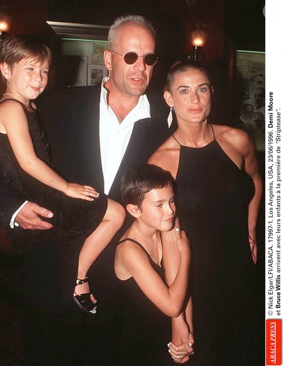 « C’est évidemment très difficile, il y a de grosses pertes»

Demi Moore et Bruce Willis arrivent avec leurs enfants à la première de Striptease, USA le 23 juin 1996. Photo by LF/Avalon/ABACAPRESS.COM