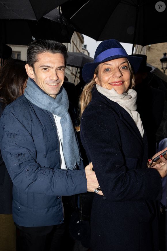 "On se connaît depuis longtemps. On a été des amis très proches pendant toutes ces années", confie-t-il.

Gautier Capuçon et sa compagne Julia Neugebauer au défilé Stephane Rolland "Collection Haute Couture Automne/Hiver 2026-2027" lors de la Fashion Week de Paris, le 27 janvier 2026. Tiphaine Praud-Lebely / Bestimage