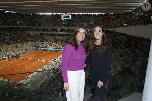 Exclusif - La journaliste Cécile Grès et Alizé Cornet - Plateau de France Télévision lors des Internationaux de France de Tennis de Roland Garros 2024 - Jour 5 à Paris le 30 Mai 2024. 

© Bertrand Rindoff / Bestimage