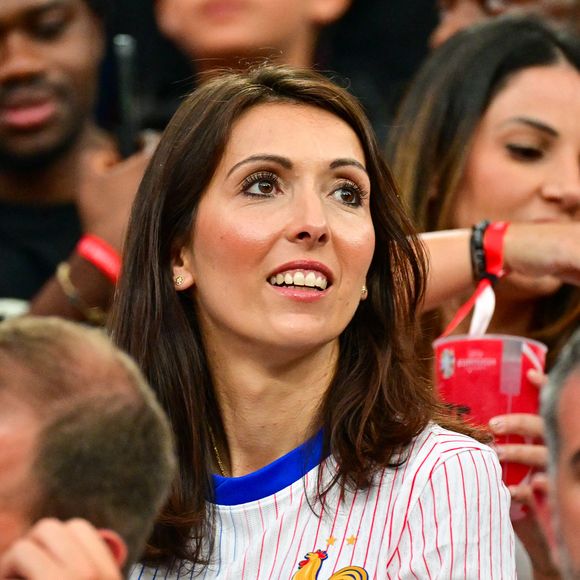 Jennifer Giroud (femme d’Olivier Giroud) dans les tribunes de la demi-finale du Championnat d'Europe de football (Euro 2024) entre l'Espagne et la France (2-1) à Munich, Allemagne, le 9 juillet 2024. © Bestimage