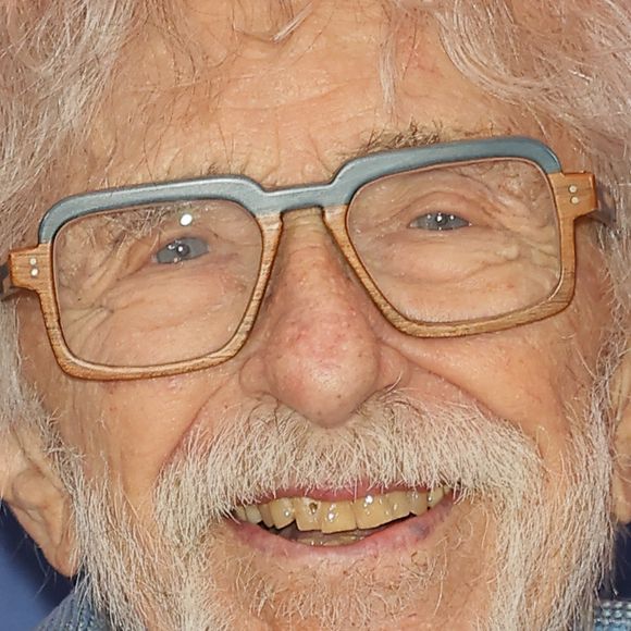 L’avant-première a réuni de nombreuses personnalités du cinéma et de l’humour français.

Pierre Richard - Avant-première du film "Mauvaise pioche" au Publicis Cinémas à Paris le 23 mars 2026. © Coadic Guirec/Bestimage