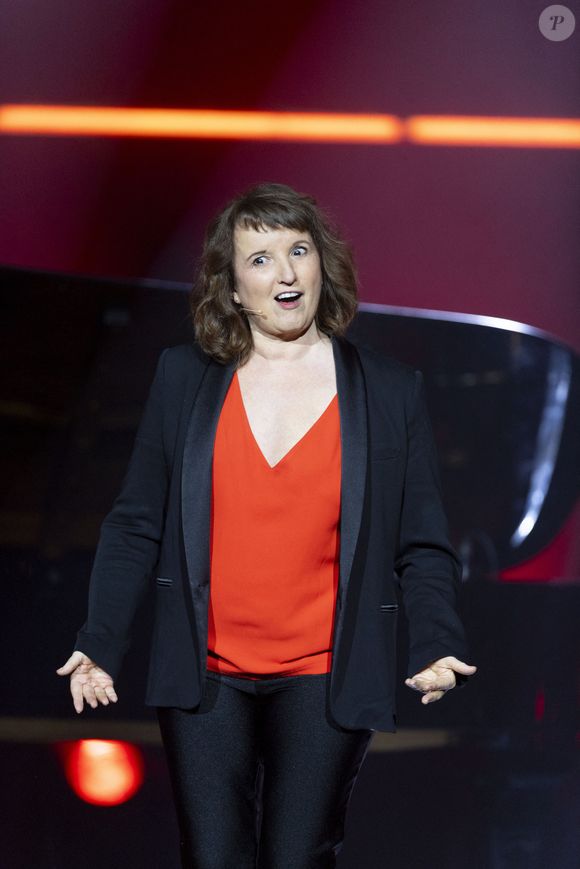 Notamment à son passage dans le podcast "Paris Stars" d'Eric Bastien 

Exclusif - Anne Roumanoff sur la scène du concert solidaire pour les enfants de la guerre "Ensemble à l'Olympia" à Paris présenté par EliseCare le 10 février 2025.
© Jack Tribeca / Pierre Perusseau / Bestimage