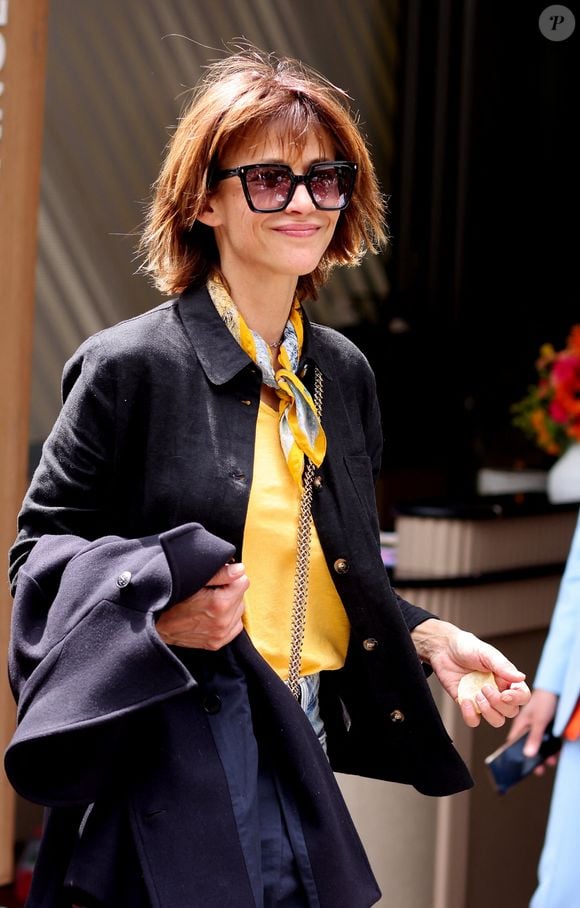 Sophie Marceau - Célébrités au village lors des Internationaux de France de tennis de Roland Garros 2024 à Paris le 9 juin 2024. JACOVIDES-MOREAU / BESTIMAGE