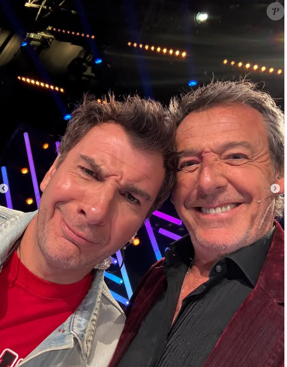 Un post qu'il a accompagné de photos de tournage, une prise avec chacun des enquêteurs et d'autres le révélant sous les traits de cet impressionnant Seigneur.

Jean-Luc Reichmann dans "Mask Singer".