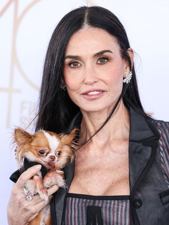Santa Monica  - Spirit Awards 2025



Pictured: Demi Moore