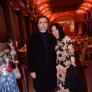 Eric Cantona et sa femme Rachida Brakni lors de la soirée de gala de la 18ème édition du "Dîner de la mode du Sidaction" au Pavillon Cambon Capucines - Potel et Chabot à Paris, France, le 23 janvier 2020. © ORachid Bellak/Bestimage