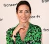 Née d'un père italien et d'une maman roumano-polonaise, Virna Sacchi a grandi en région parisienne à Orly, dans le Val-de-Marne.  

Virna Sacchi au photocall de la conférence de presse de France 2 au théâtre Marigny à Paris le 18 juin 2019 © Coadic Guirec / Bestimage