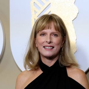 À l'époque, Karin Viard avait conclu son récit avec humour : "Mais franchement c’est ça que j’adore avec les voyages !!!!"

Karin Viard - Photocall de la 50ème édition de la cérémonie des César à l'Olympia à Paris, France, le 28 février 2025.

© Dominique Jacovides - Olivier Borde / Bestimage