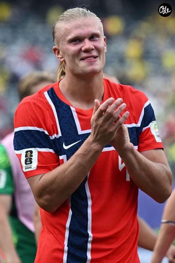 Originaire de Bryne, une région agricole norvégienne, il reste très attaché à ses racines.

Erling Haaland durant la Coupe du Monde 2026.
Image Sport/Psnewz/Bestimage