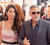 Et certains ont bien du mal à le croire, même parmi les plus proches amis de l'avocate.

George Clooney et sa femme Amal Clooney arrivent à la soirée "Prince's Trust Awards à Londres, le 15 mai 2023.
©Backgrid UK/ Bestimage