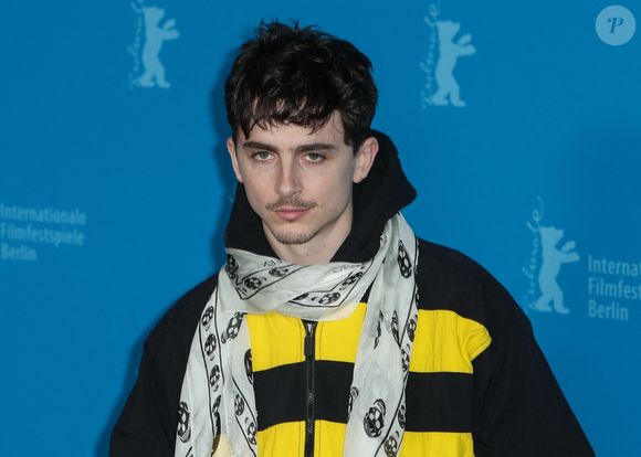 Berlin, ALLEMAGNE - Timothee Chalamet participe à un photo call pour la première allemande de A Complete Unknown au Grand Hyatt pendant la Berlinale 75. Photo par Backgrid UK/ Bestimage