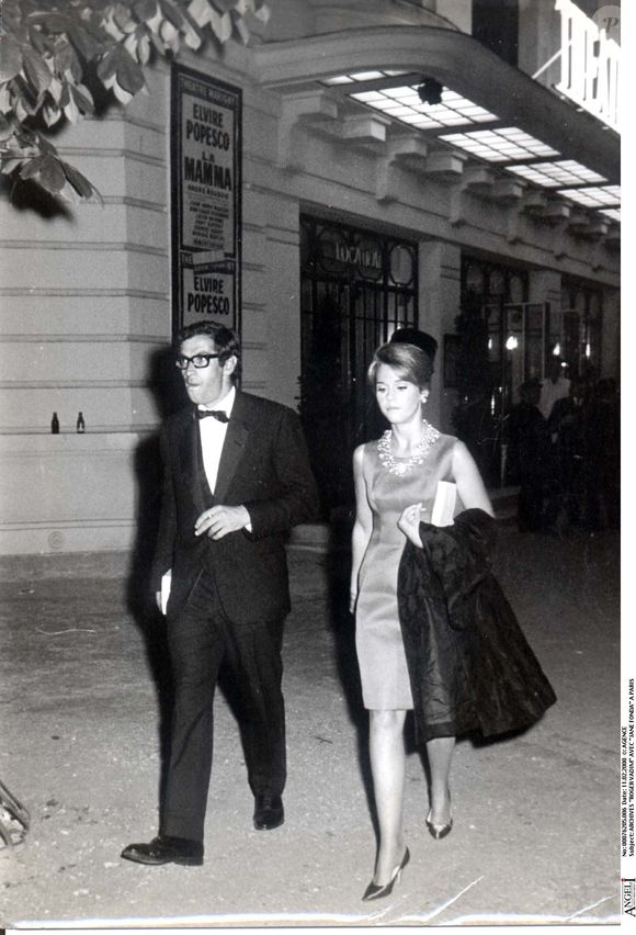 Jane Fonda avec son mari Roger Vadim le soir de l'avant première du film Fahrenheit 451 en 1966. Photo par AGENCE / BESTIMAGE
