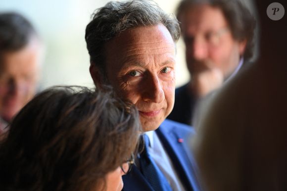 Le journaliste français Stéphane Bern lors d'une visite du manège de l'abbaye de Pontlevoy, à Pontlevoy, France, le 19 septembre 2025, dans le cadre de la 42e édition des Journées européennes du patrimoine. Photo par Eliot Blondet/ABACAPRESS.COM