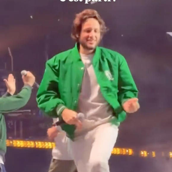 Ce mardi, il a participé au lancement des concerts des Enfoirés à l’Accor Arena de Paris.

Capture TikTok