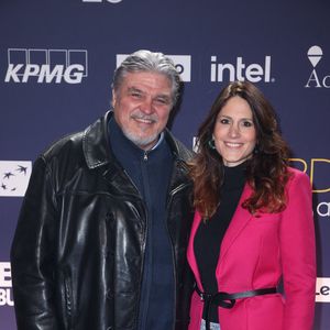 C’est dans son intimité, en compagnie de sa femme Vanessa, que David Douillet a convié les Français. 

David Douillet et sa femme Vanessa Carrara aux BFM Awards au Grand Palais à Paris, France. Photo by Jerome Domine/ABACAPRESS.COM