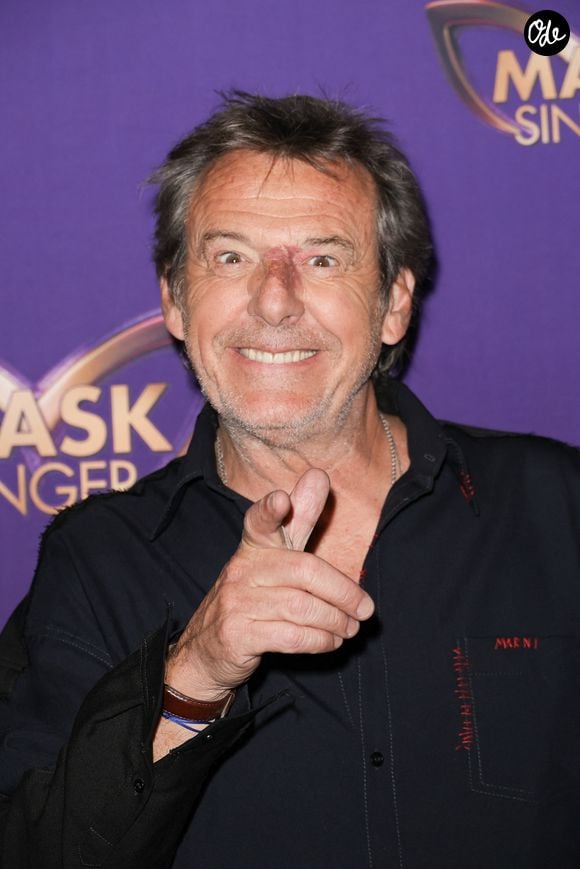 Jusqu'au bout, Josette a pensé aux autres avant elle-même. "Et avant qu'elle parte, elle s'est excusée de partir" a confié l'animateur. 

Jean-Luc Reichmann à la soirée « Watch Party » marquant le lancement de la nouvelle saison de Mask Singer au Musée Grévin à Paris, le 24 avril 2026.
© Guirec Coadic / Bestimage