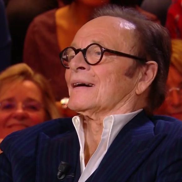 Guillaume Durand s'est souvenu du jour où il a prêté sa Ferrari à Jamel Debbouze. Capture d'écran France 2