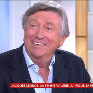 Jacques Legros surpris de voir sa discrète femme Valérie dans C à vous