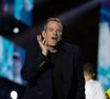 Une chanson de l'opus vient directement d’une composition de sa fille Emelie.

Garou - Enregistrement de l'émission "La fête de la Musique" à Reims le 21 juin, et diffusée le 22 juin à 21h10 sur France 2 et sur France.tv. Une soirée inédite, mise en scène et chorégraphié par K.Ouali, avec plus de 40  artistes en live. Ils seront accompagnés par les danseurs de la troupe du Paradis Latin. Une soirée de fête rythmée par des medleys, des duos exceptionnels, les tubes du moment et les talents d'aujourd'hui et de demain.
© Jack Tribeca / Jeremy Melloul / Bestimage