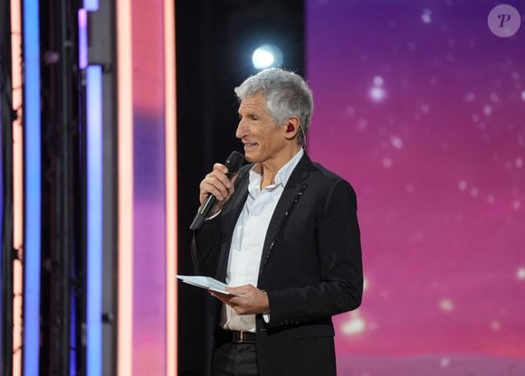 Nagui lors de la deuxième soirée de la 39ème édition du Téléthon sur France 2 aux Studios du Lendit à Saint-Denis, France, le 6 décembre 2025. © Anne-Sophie Guebey/Bestimage