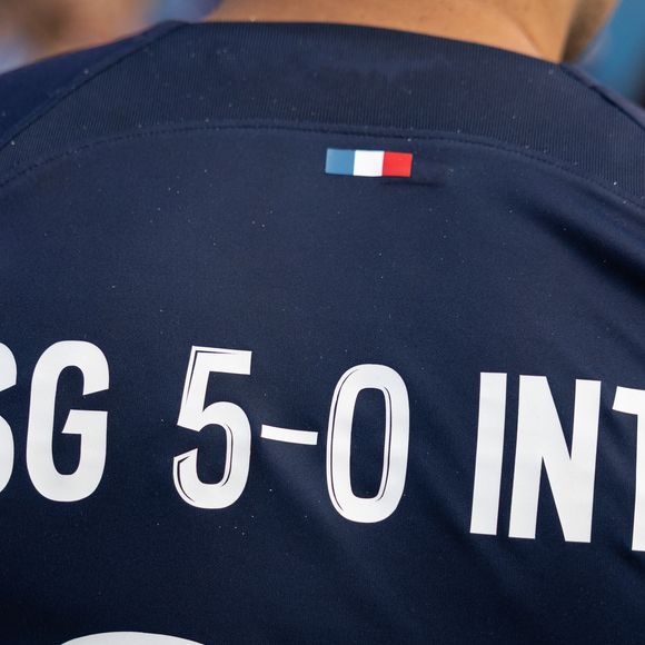Les joueurs du PSG célèbrent leur titre de Champion d'Europe au Parc Des Princes à Paris, le 1er juin 2025 / © Jeremy Melloul/Bestimage
