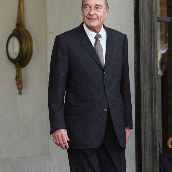Le président français Jacques Chirac attend l'arrivée du Premier ministre britannique Tony Blair au Palais de l'Elysée à Paris, France, le 11 mai 2007. Photo par Mehdi Taamallah/ABACAPRESS.COM