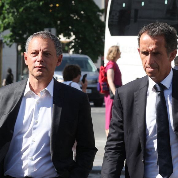 Marc-Olivier Fogiel, Alexandre Bompard - Arrivées aux obsèques de Philippe Labro en l'église de Saint-Germain-des-Prés à Paris le 13 juin 2025. © Dominique Jacovides - Christophe Clovis / Bestimage