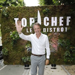 Exclusif - Stéphane Rotenberg - Ouverture du premier restaurant "Top Chef" Le Bistrot à Suresnes le 7 juillet 2022. Le groupe M6 et S. Rotenberg, en collaboration avec Les Bistrots Pas Parisiens ont ouvert ce Bistrot Top Chef à Suresnes, d’une capacité de 100 places.
 © Marc Ausset-Lacroix/Bestimage