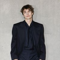 Une rencontre a décidé Pierre de Maere à faire son coming out : "Un gars qui avait un an de moins que moi"