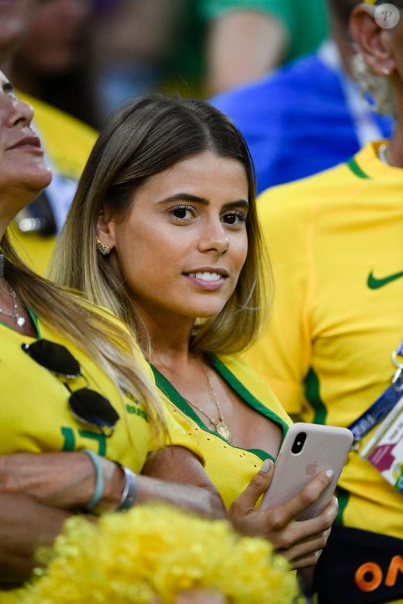 Carol Cabrino (femme de Marquinhos) - Célébrités dans les tribunes lors du match de coupe du monde opposant le Brésil à la Serbie au stade Otkrytie à Moscou, Russie, le 27 juin 2018. Le brésil a gagné 2-0.
